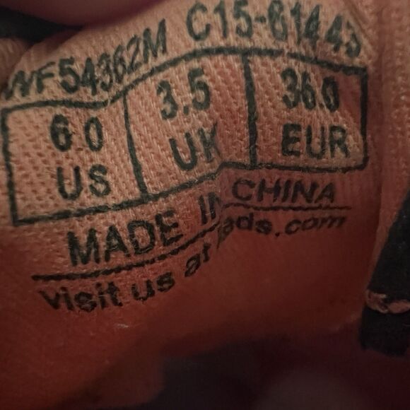 Keds Taylor Swift 1989 World Tour Limited Edition Shoes Women's Size 6 - Picture 9 of 9